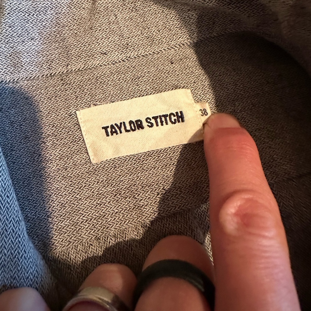 Taylor Stitch Gray “The Jack” Button Down - Picture 4 of 4